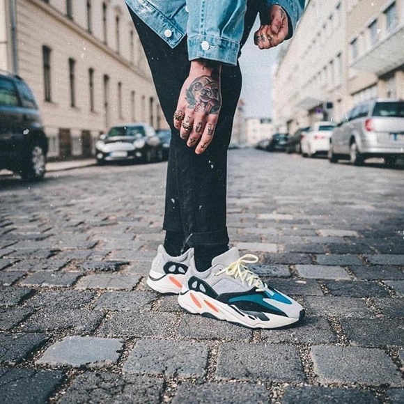 Adidas Yeezy Boost 700 sz 4 men 5 women new - Picture 8 of 10